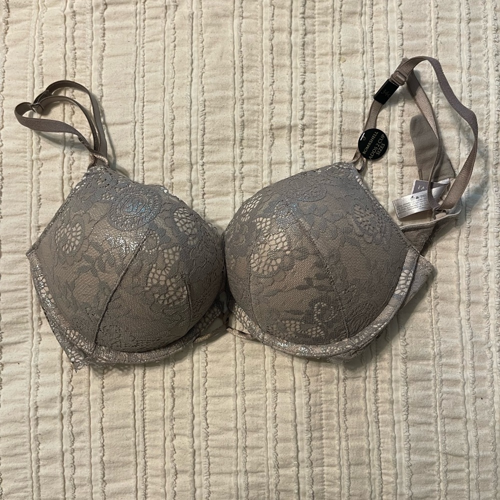 Victoria’s Secret push up bra